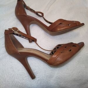 Jessica Simpson Size 10M Natural Brown Strappy High Heels Sandal Open Toe Shoes